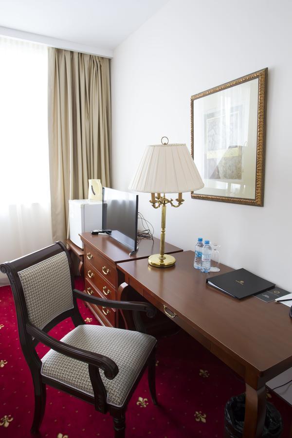 Atyrau Dastan Hotel Eksteriør bilde