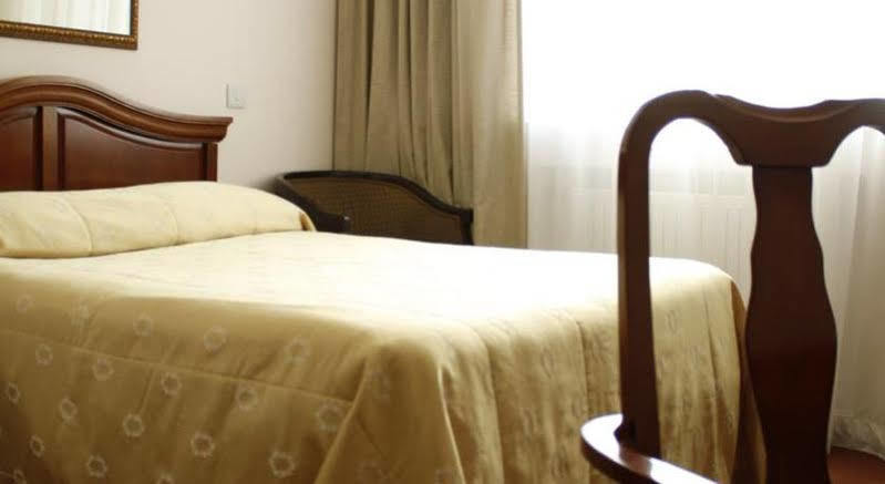 Atyrau Dastan Hotel Eksteriør bilde